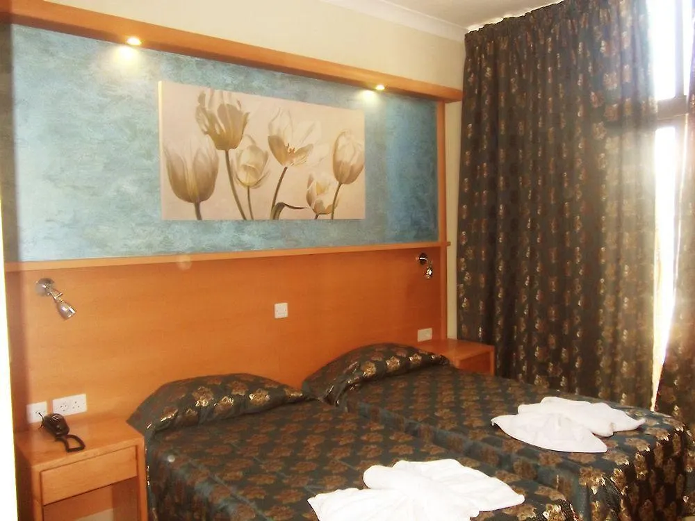 Alexandra Hotel Saint Julian's